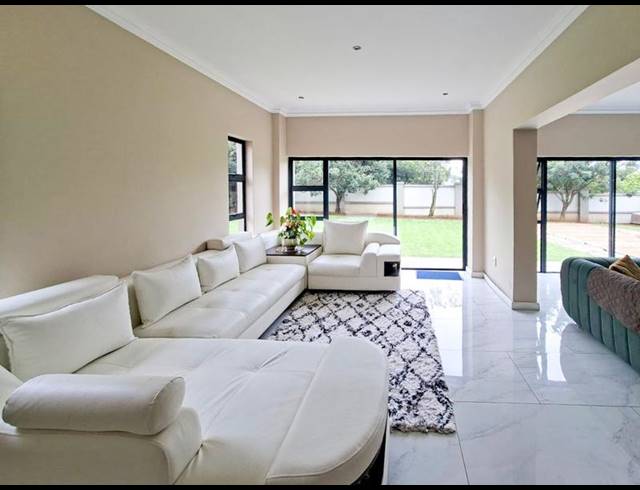 4 BEDROOM PROPERTY TO RENT IN MIDSTREAM ESTATE